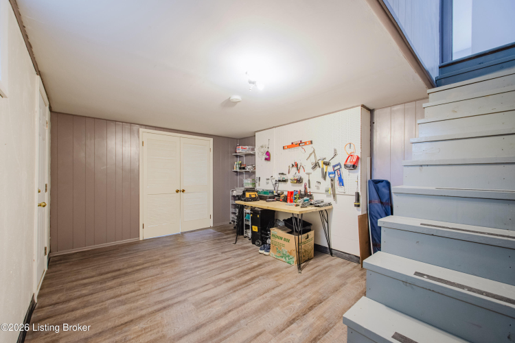 Listing Image 47