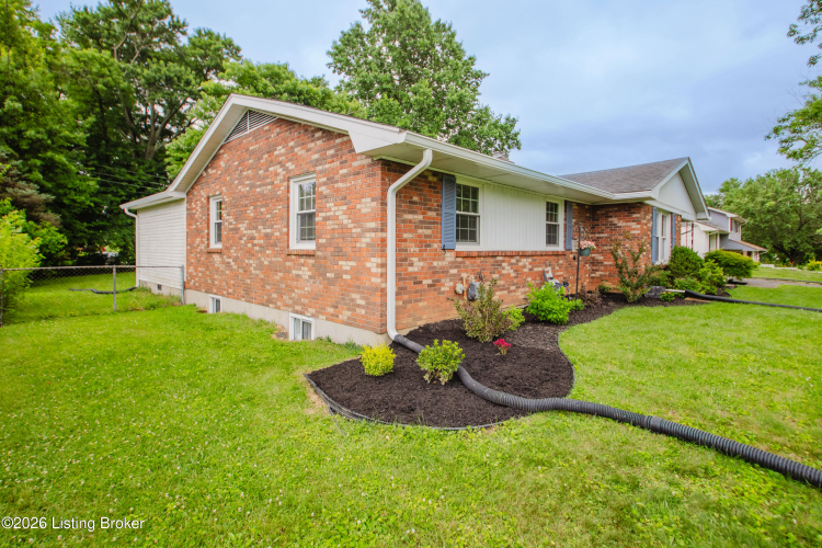 Listing Image 56