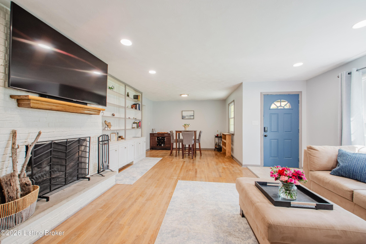 Listing Image 8