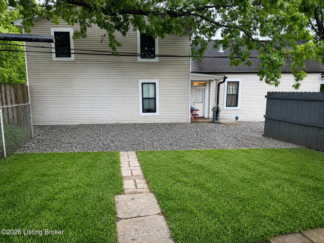 Listing Image 12