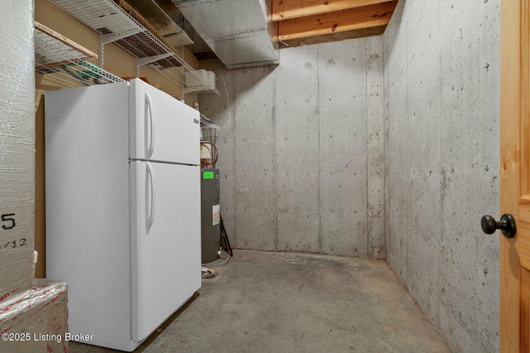 Listing Image 33