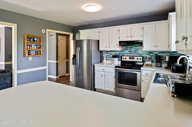 Listing Image 12