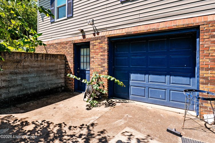 Listing Image 38
