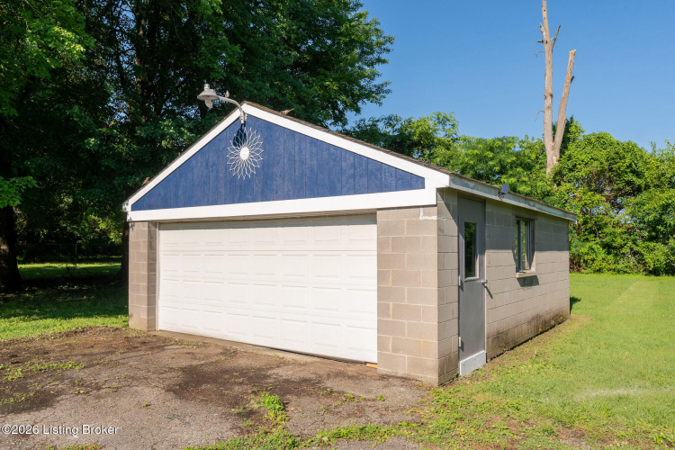 Listing Image 27