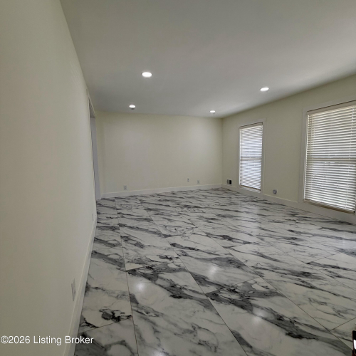 Listing Image 85