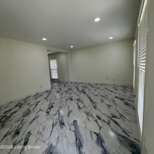 Listing Image 89