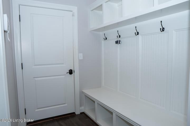 Listing Image 53