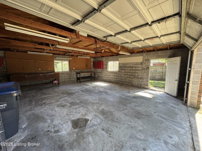 Listing Image 24