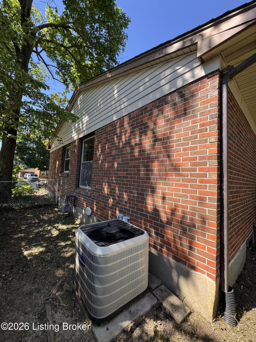Listing Image 25