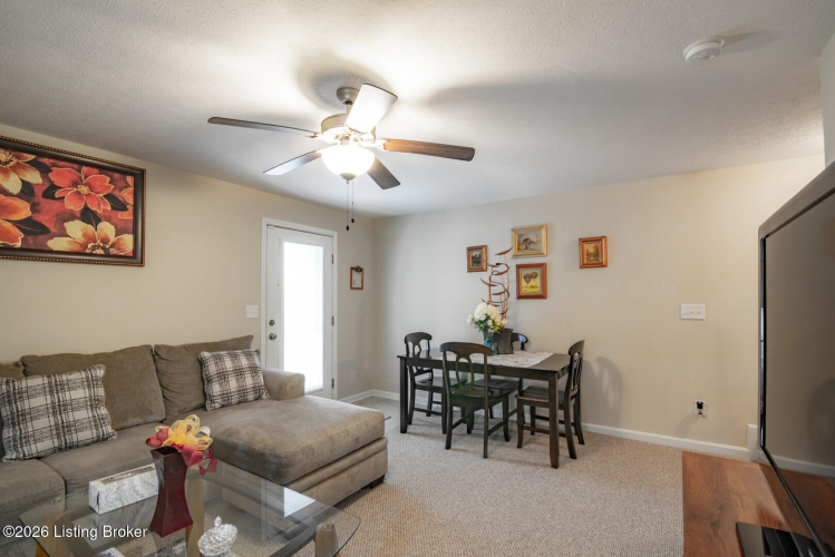 Listing Image 82
