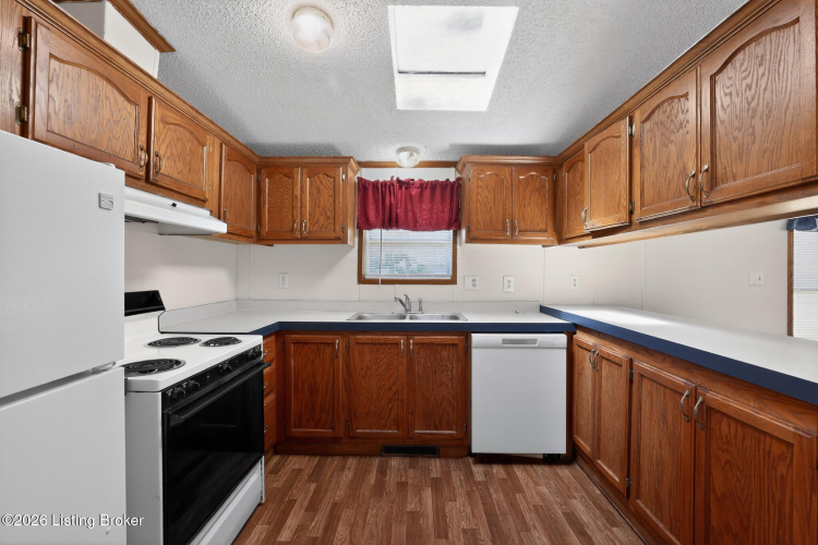 Listing Image 18