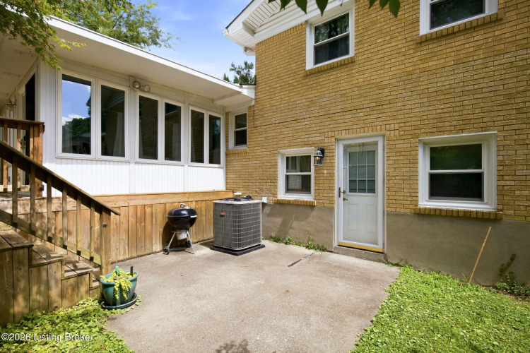 Listing Image 43