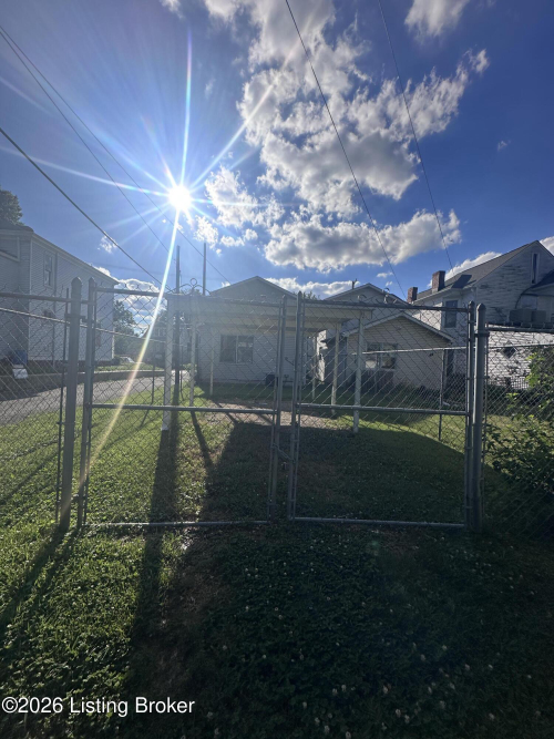Listing Image 16