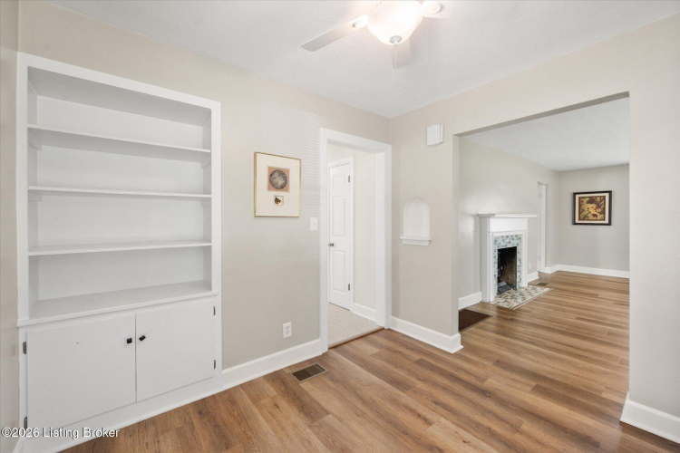 Listing Image 16