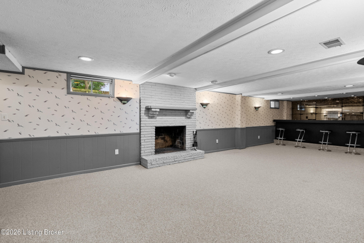Listing Image 41