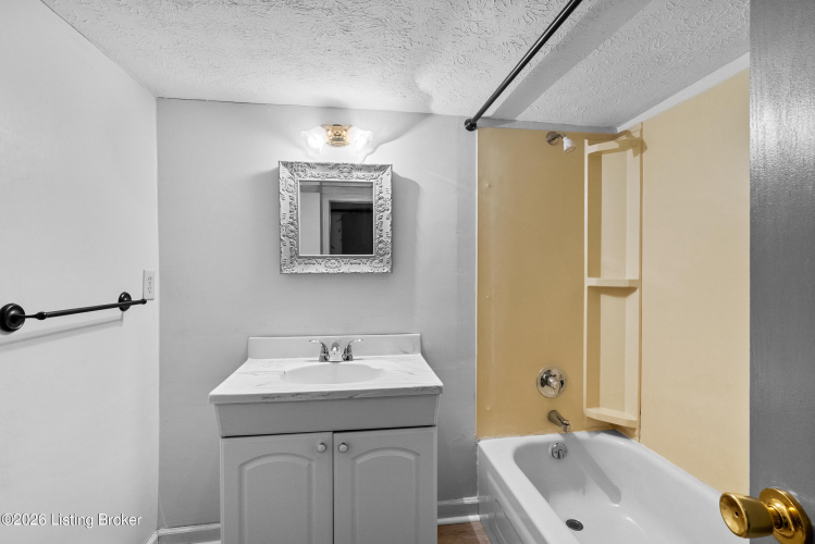 Listing Image 52