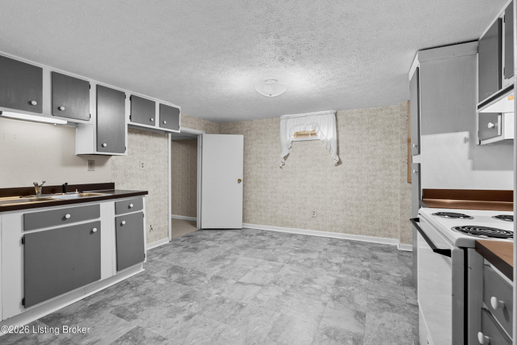 Listing Image 53