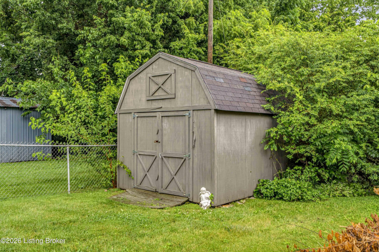 Listing Image 9