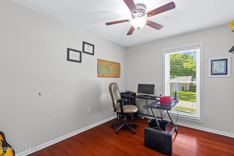 Listing Image 19