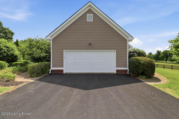 Listing Image 57