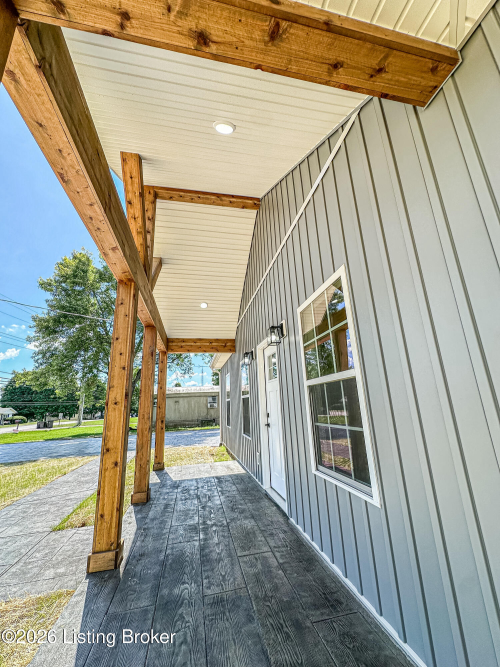 Listing Image 24