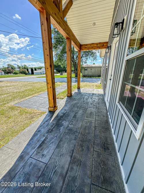 Listing Image 5