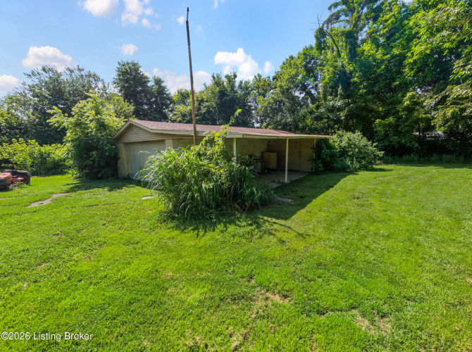 Listing Image 5