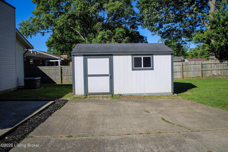 Listing Image 9