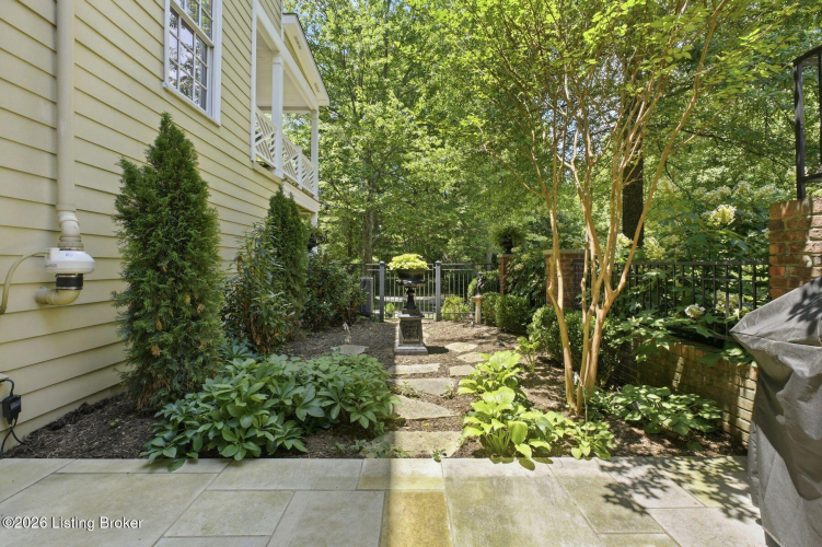 Listing Image 27