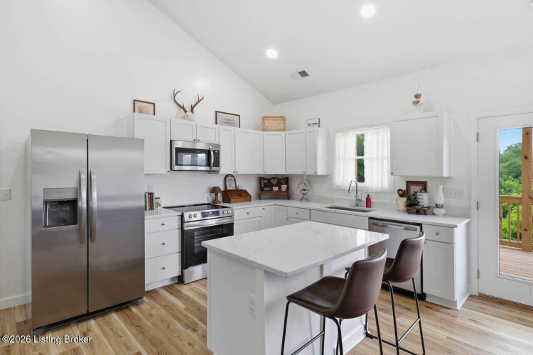 Listing Image 14