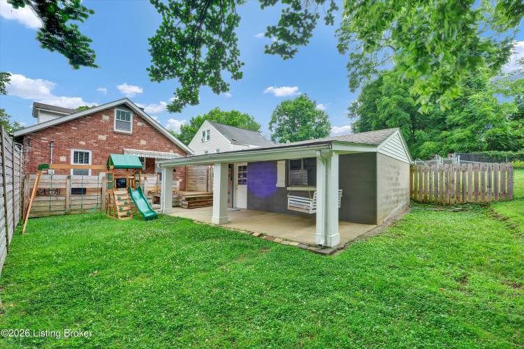 Listing Image 16