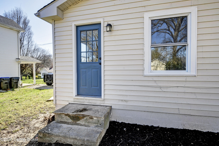 Listing Image 18