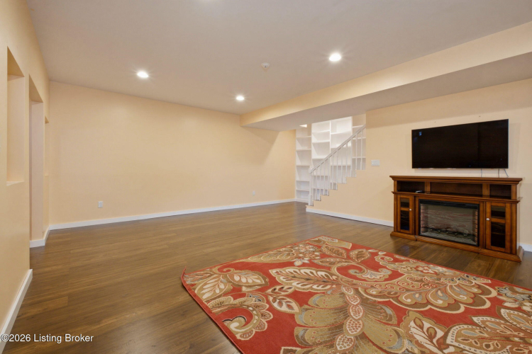 Listing Image 65