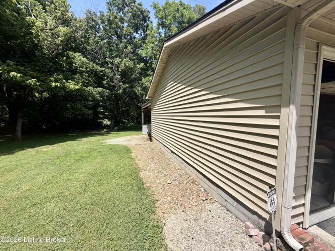 Listing Image 54