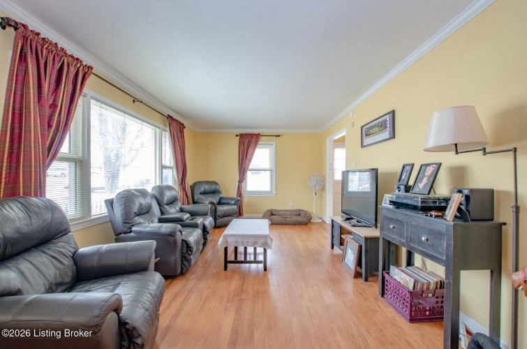 Listing Image 23