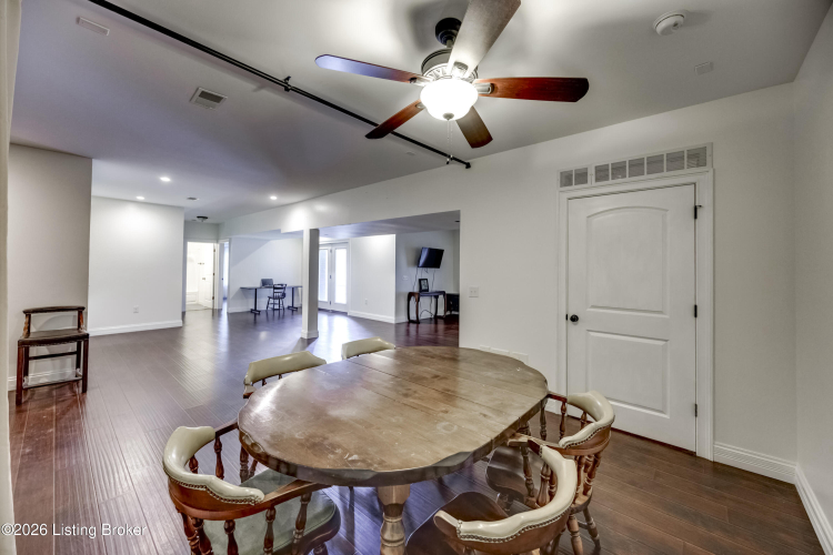 Listing Image 101