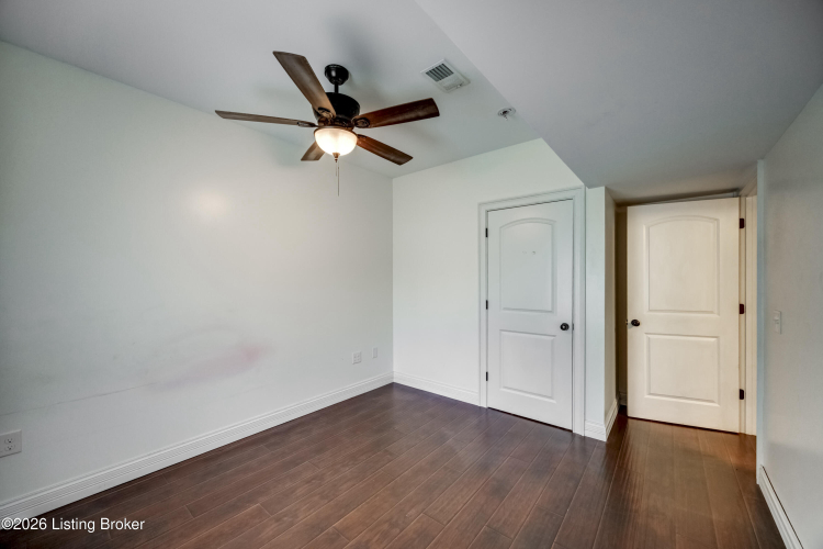Listing Image 110