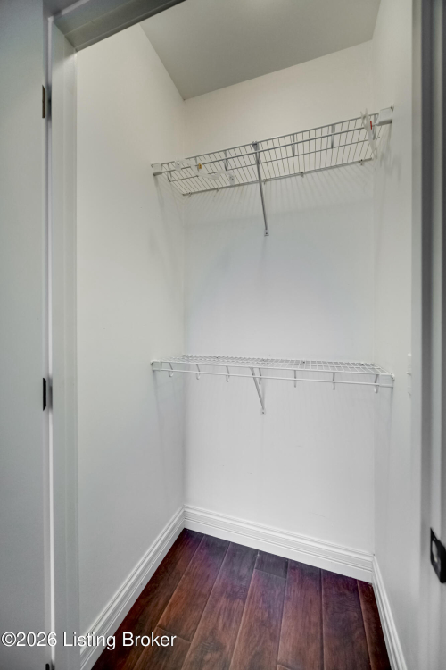 Listing Image 113