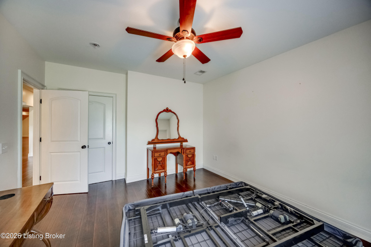 Listing Image 119
