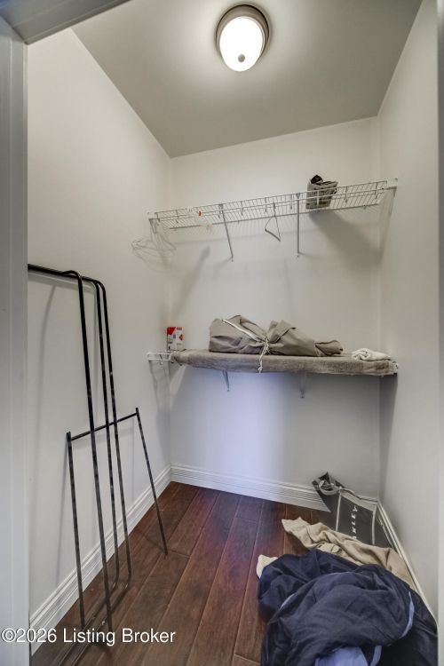 Listing Image 120