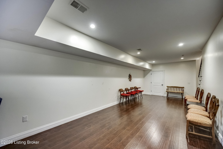 Listing Image 86