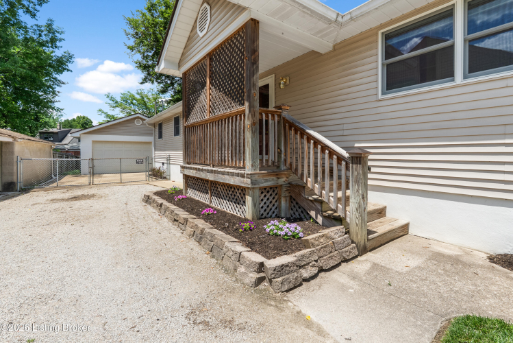 Listing Image 41