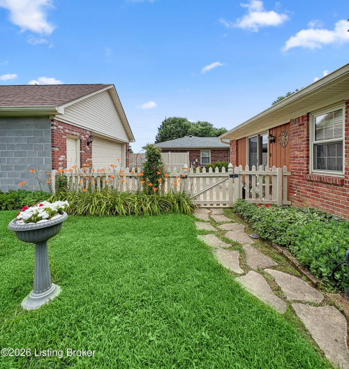 Listing Image 44