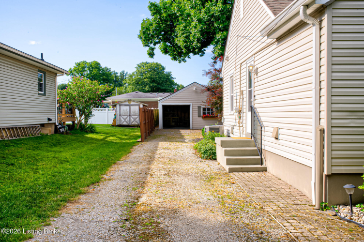 Listing Image 23