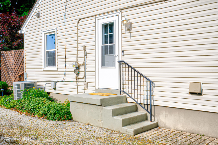 Listing Image 24