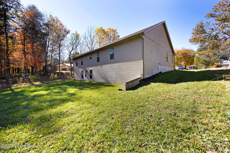 Listing Image 28