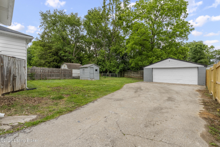 Listing Image 23