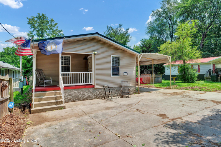 Listing Image 4