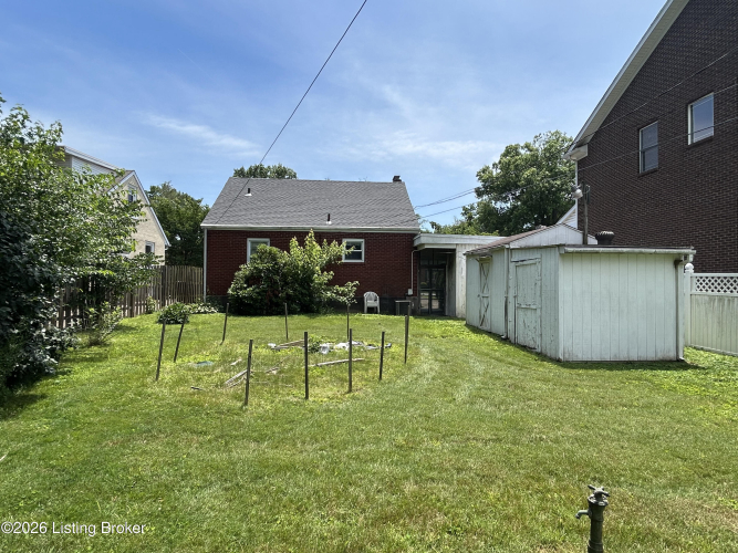 Listing Image 6