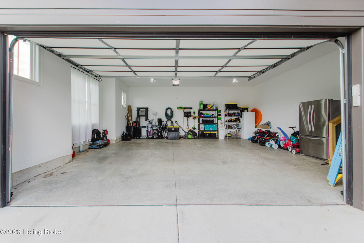 Listing Image 91